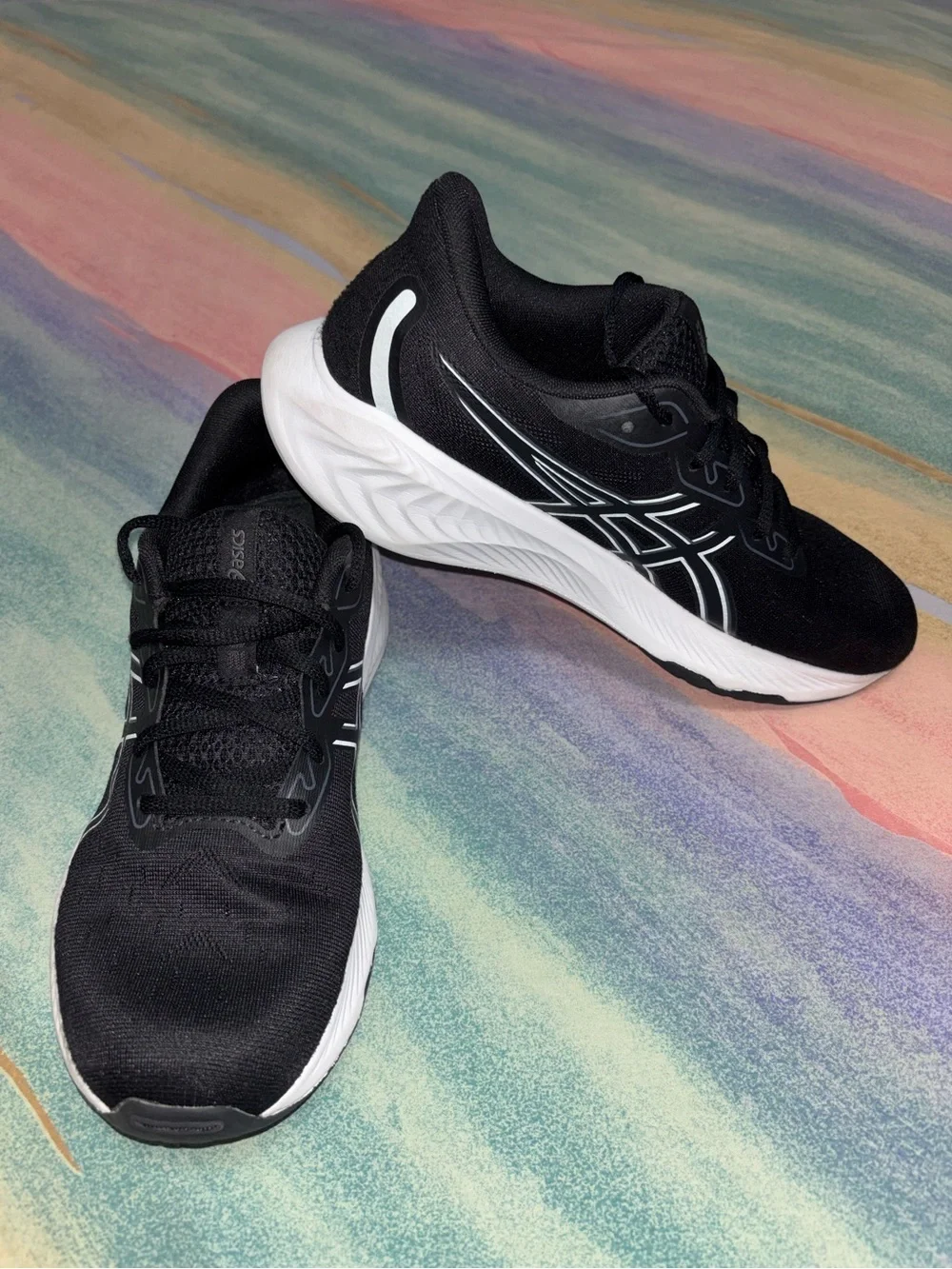 Asics Gel Cumulus Black/White Running Shoes women’s 8 / kids size 6.5